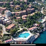 Βίλα Olive Garden, Clubpatara