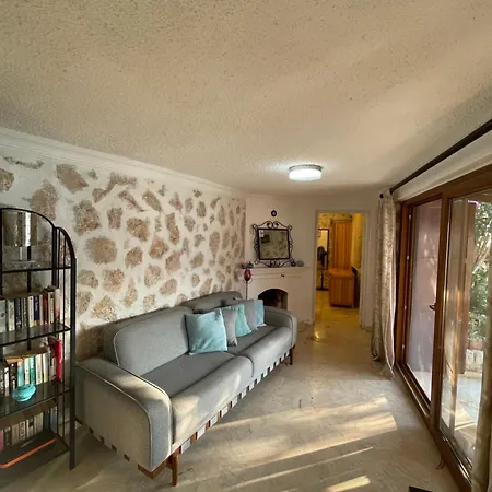 Olive Garden, Clubpatara Villa